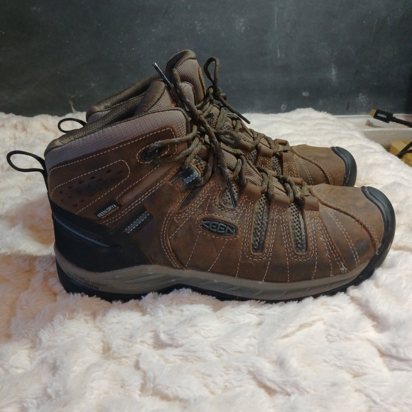 KEEN Men's Size 9.5D Utility Flint II Mid Waterproof Steel Toe Work Boots - Picture 2 of 10